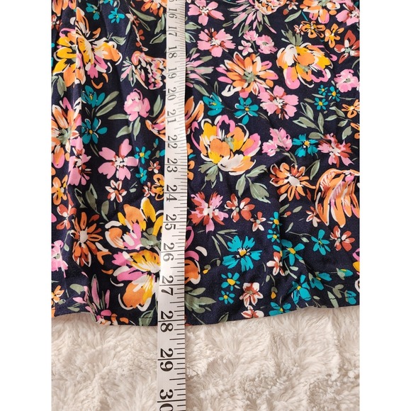 Crown & Ivy V Neck Puff Sleeve Multicolored Floral Blouse Womens Plus 3X - Picture 7 of 8